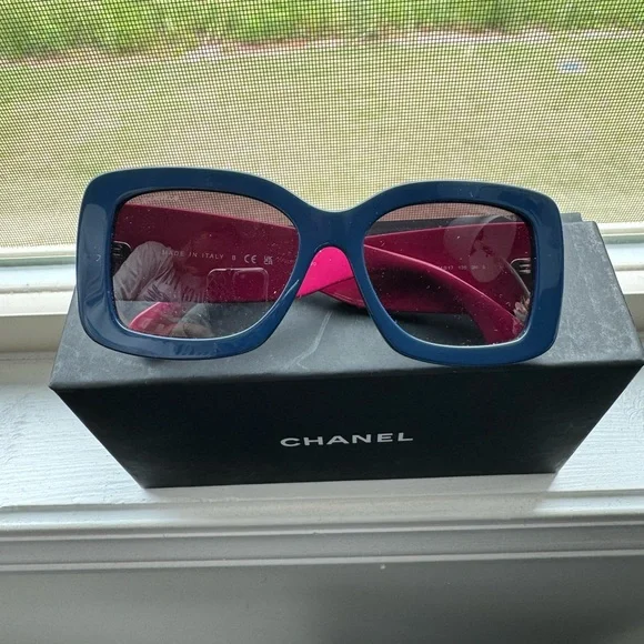 CHANEL | Accessories | Chanel Blue Geometric Sunglasses Bold  display picture 2